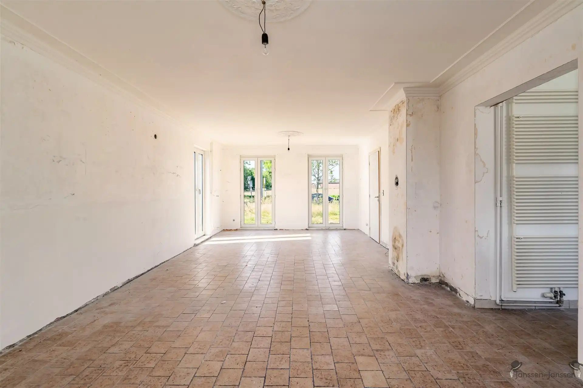 Karaktervolle woning met dubbele garage foto 5