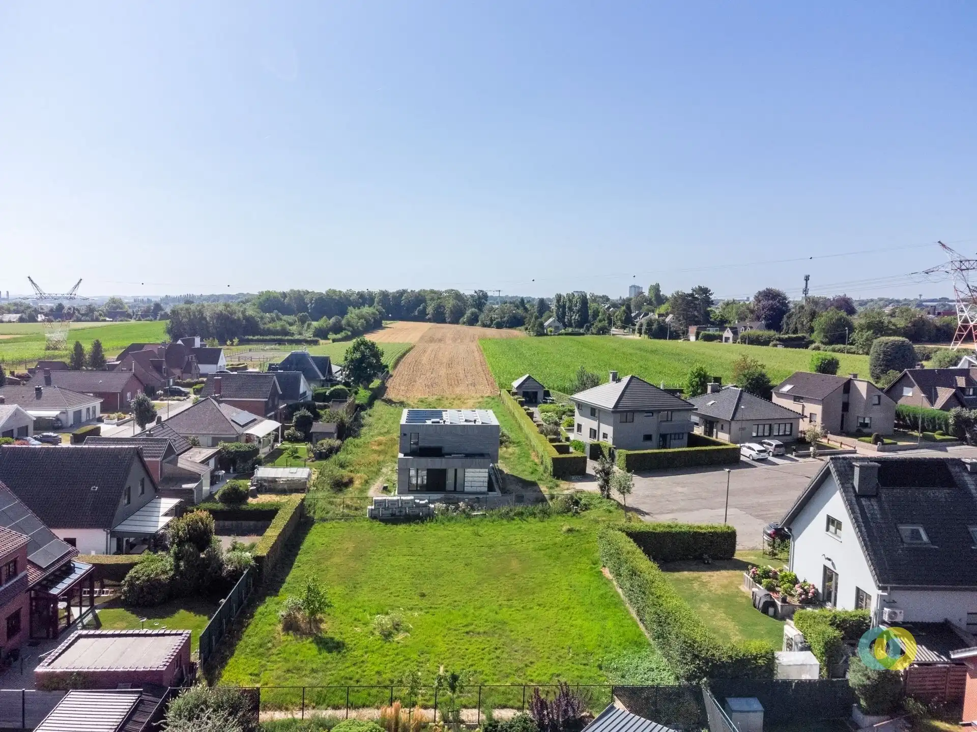 Goed gelegen villa bouwgrond foto 2