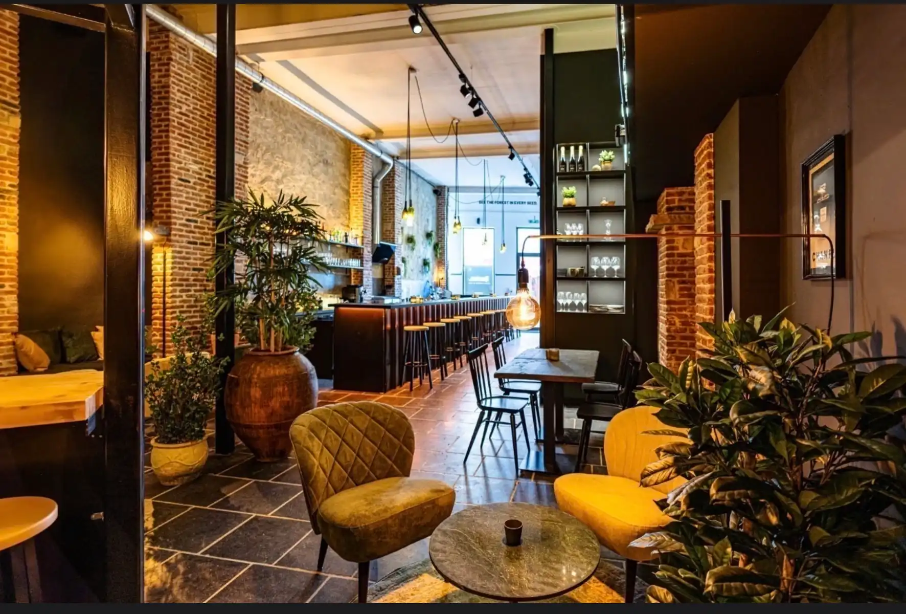 Handelsfonds Antwerpen Centrum | AAA-Locatie | Overname foto {{pictureIndex}}