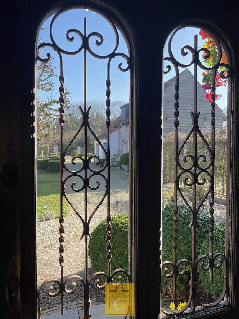 Idyllisch gelegen landgoed, voormalige hoeve, met karakterwoning, vakantieverblijf/boutique B & B met 6 vergunde kamers, parking en weide op circa 1 ha foto 16