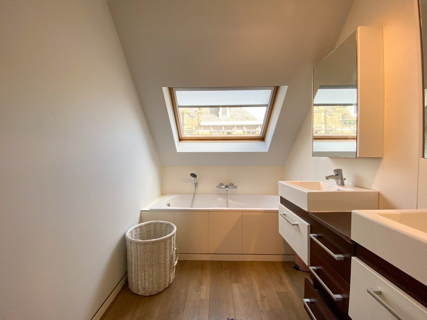 Prachtig appartement met 2 slaapkamers en ruim terras. foto 14