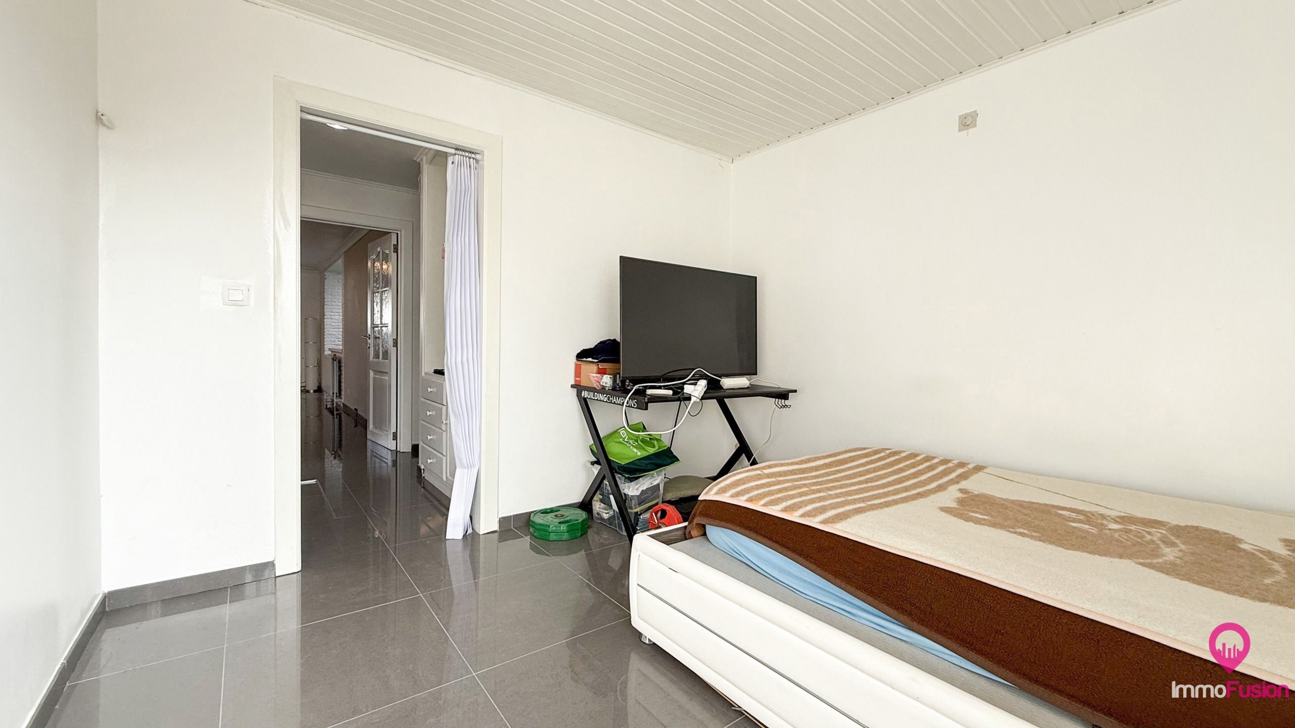 Rustig gelegen HOB met 3 slaapkamers, garage én carport! foto 24