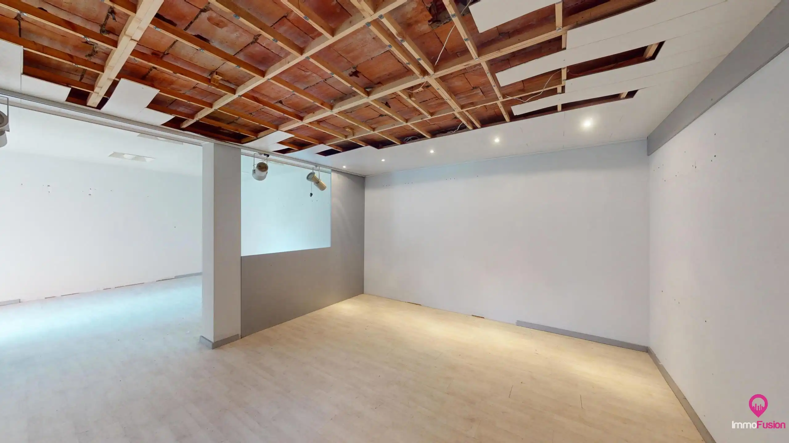 Strategisch gelegen woon-werkpand met ruime studio! foto 26