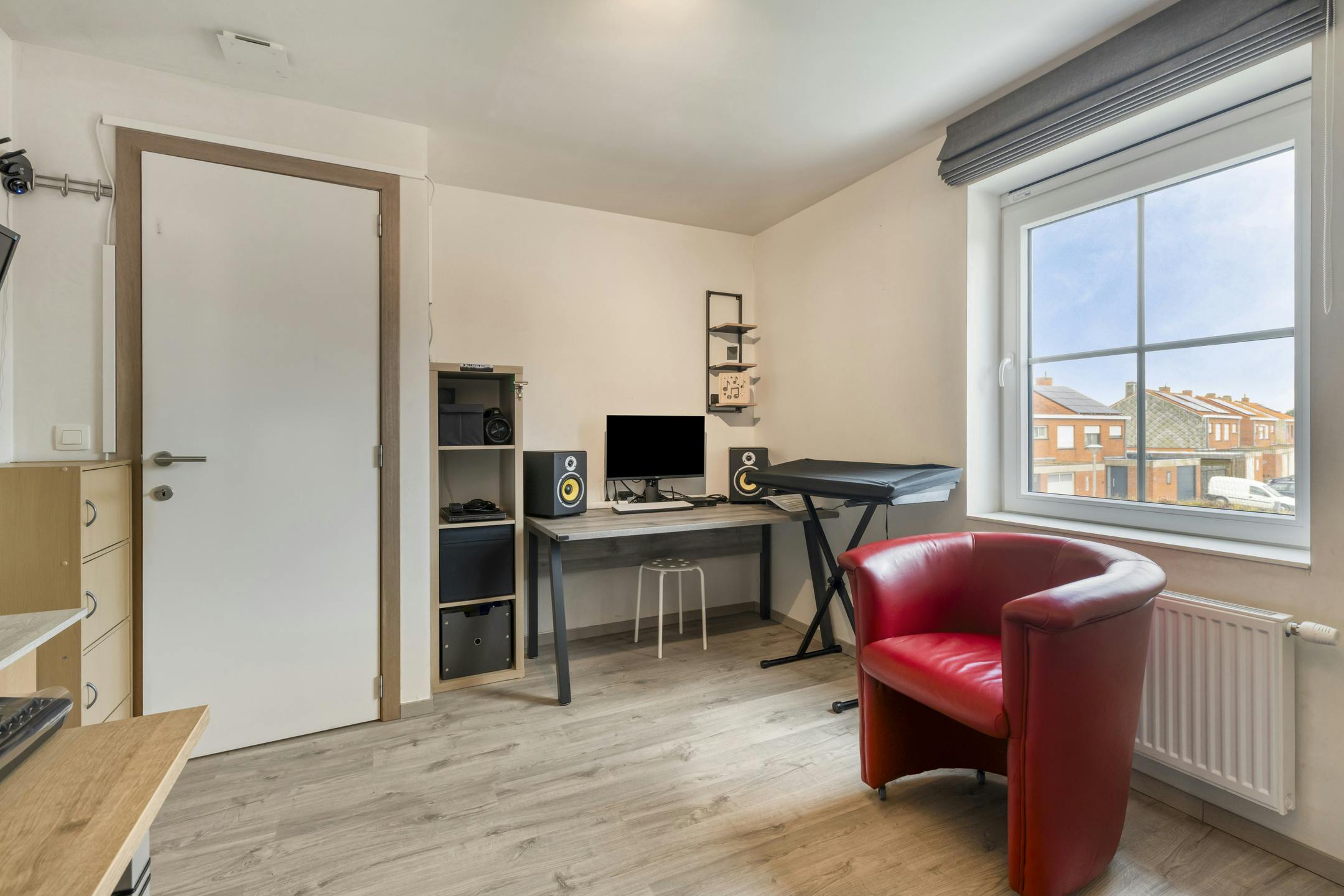 Instapklare, moderne woning in gegeerde doodlopende straat foto 11