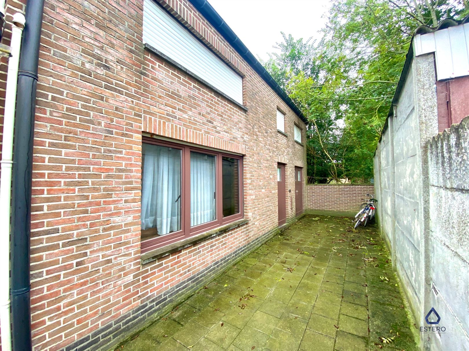 Ruime 2 slaapkamer woning met tuin foto 1