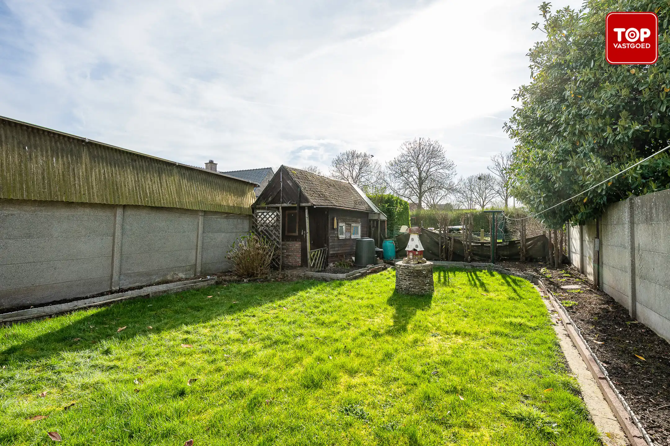 HOB met 3 slaapkamers en tuin foto 25