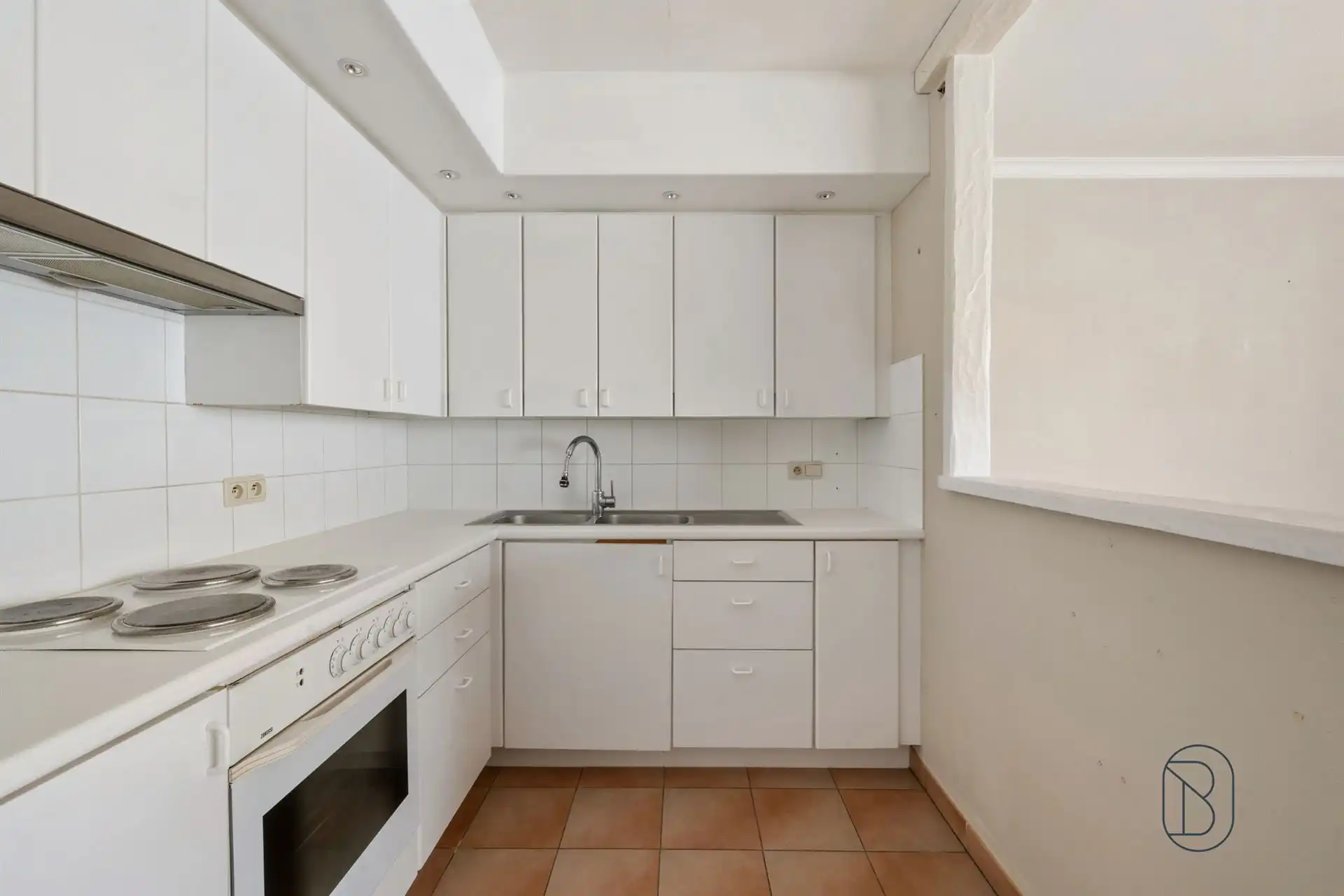 TOPgelegen leuk groot appartement met 2 slk en terras foto 4