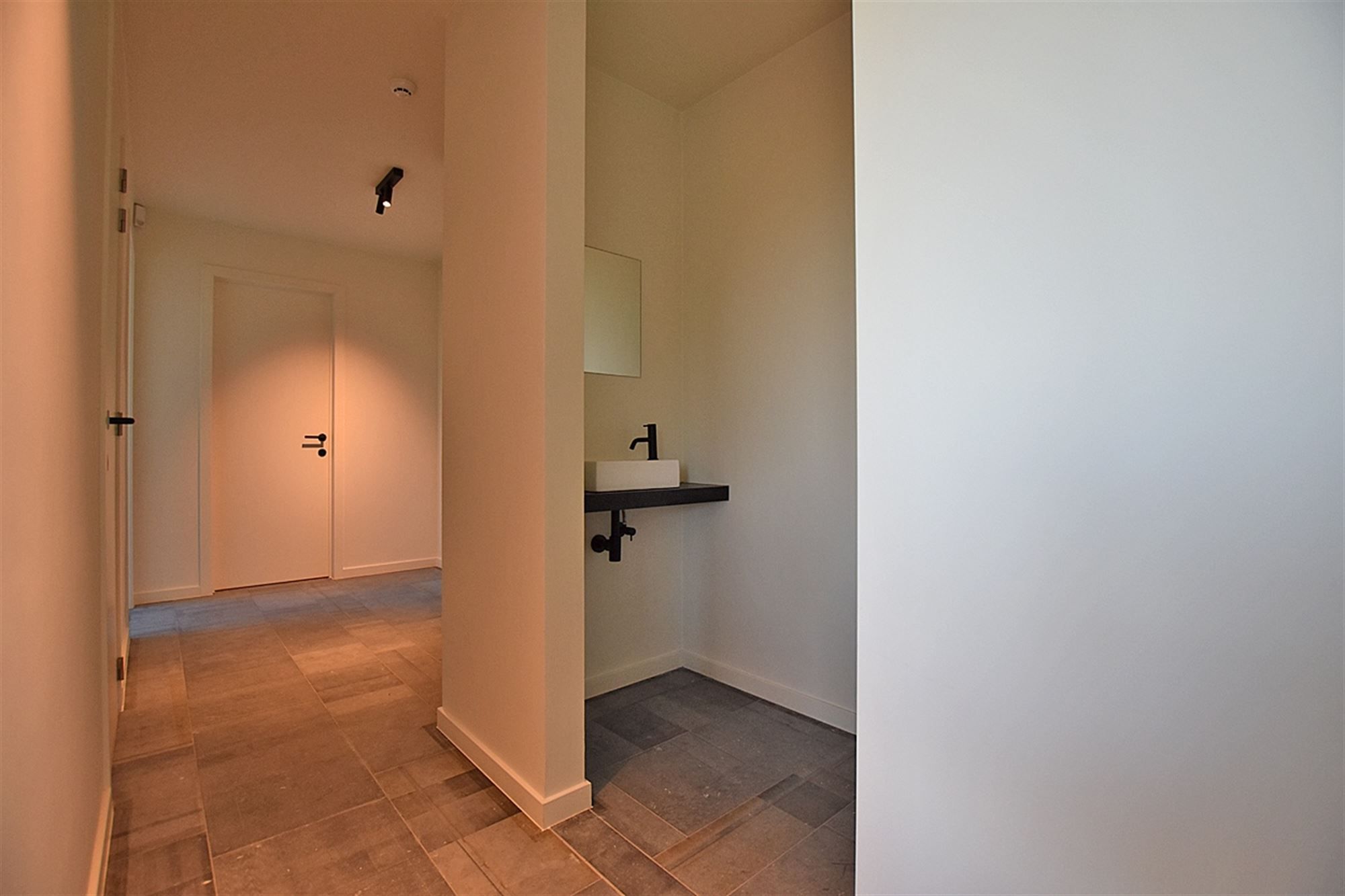 Stijlvol APPARTEMENT (DUPLEX) met 2 slpks & terras foto 4