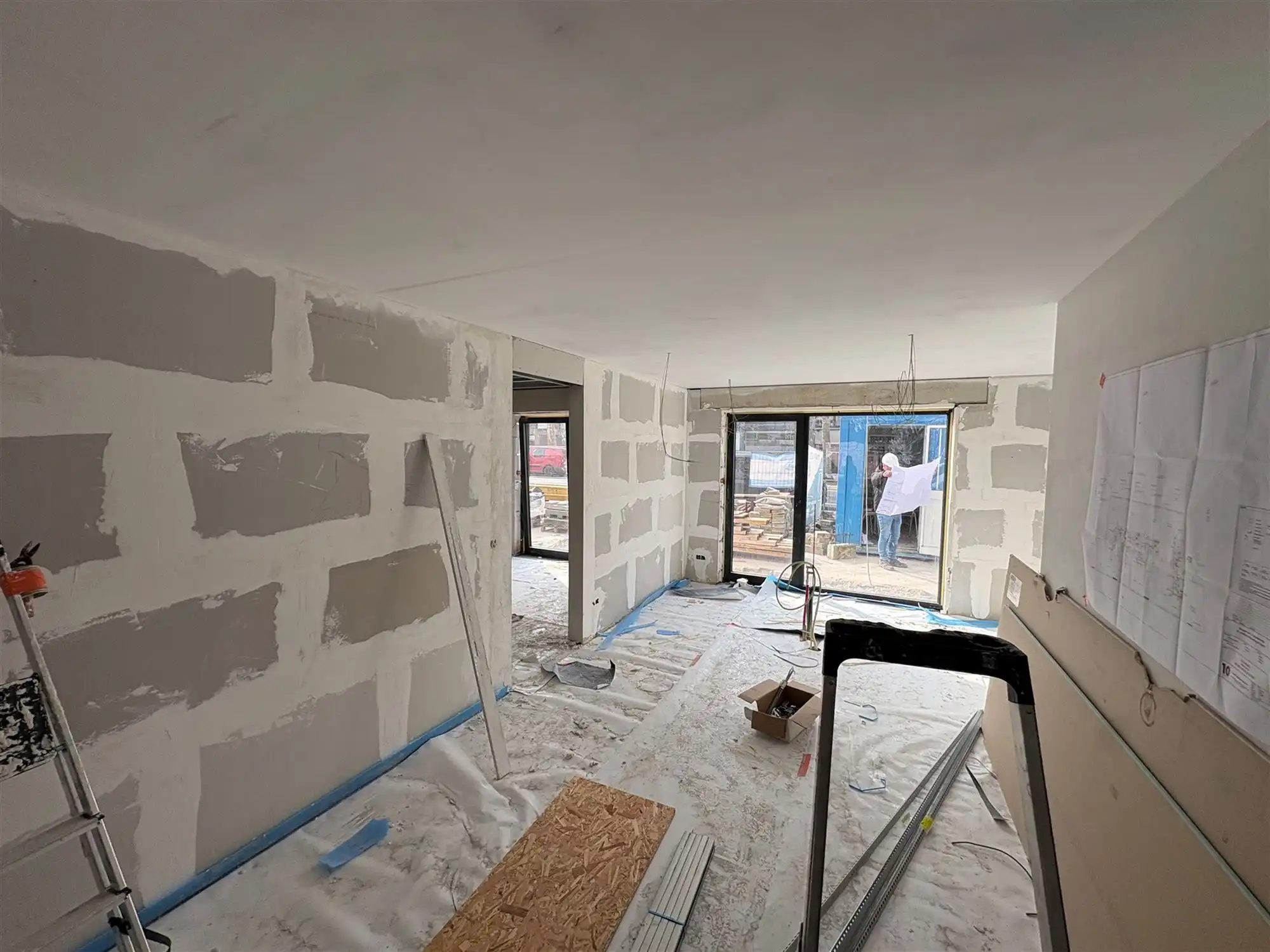 Gelijkvloersappartement met 3 slaapkamers en tuin. foto 4