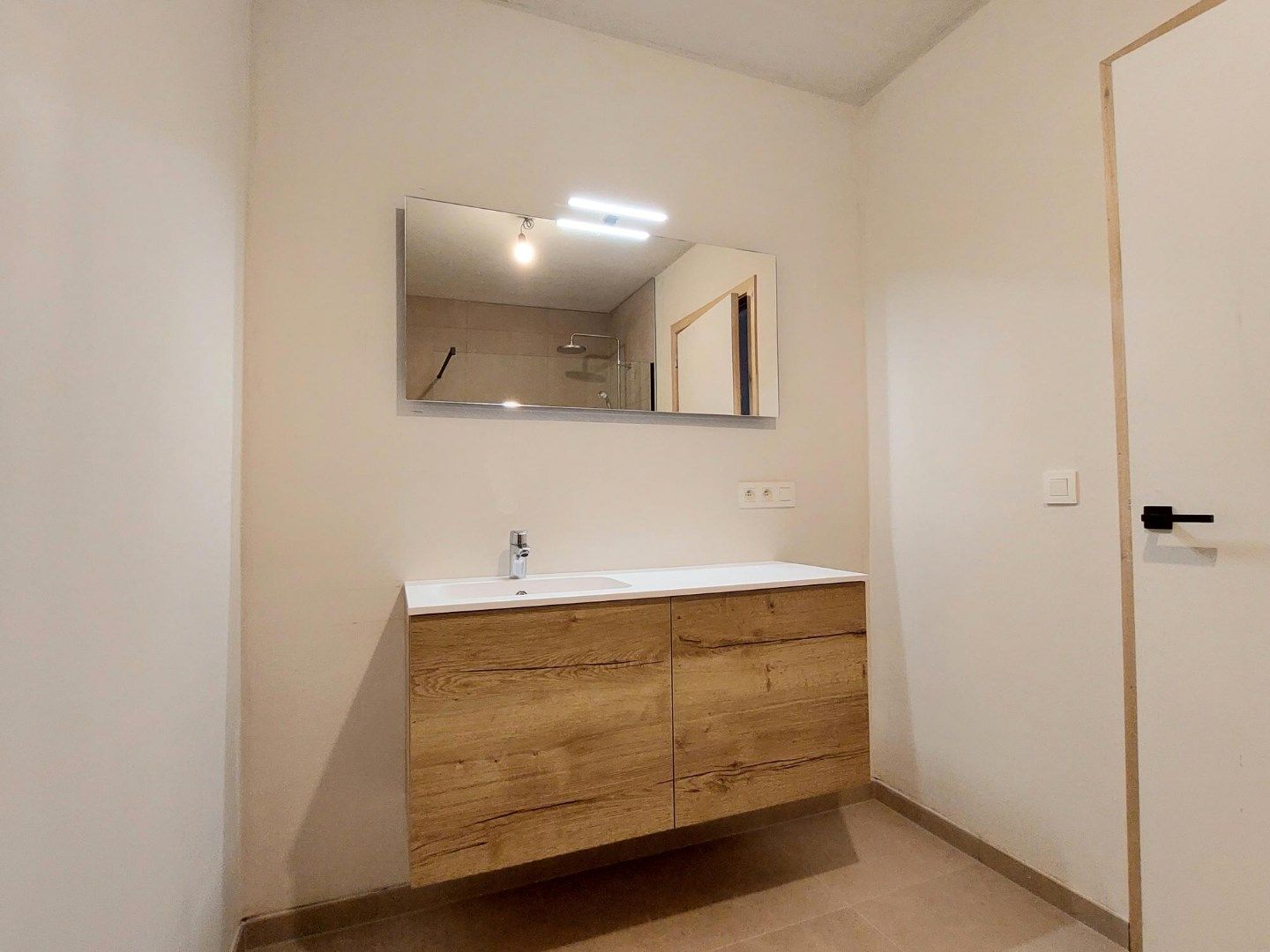 Ruime woning met 2 units foto 3
