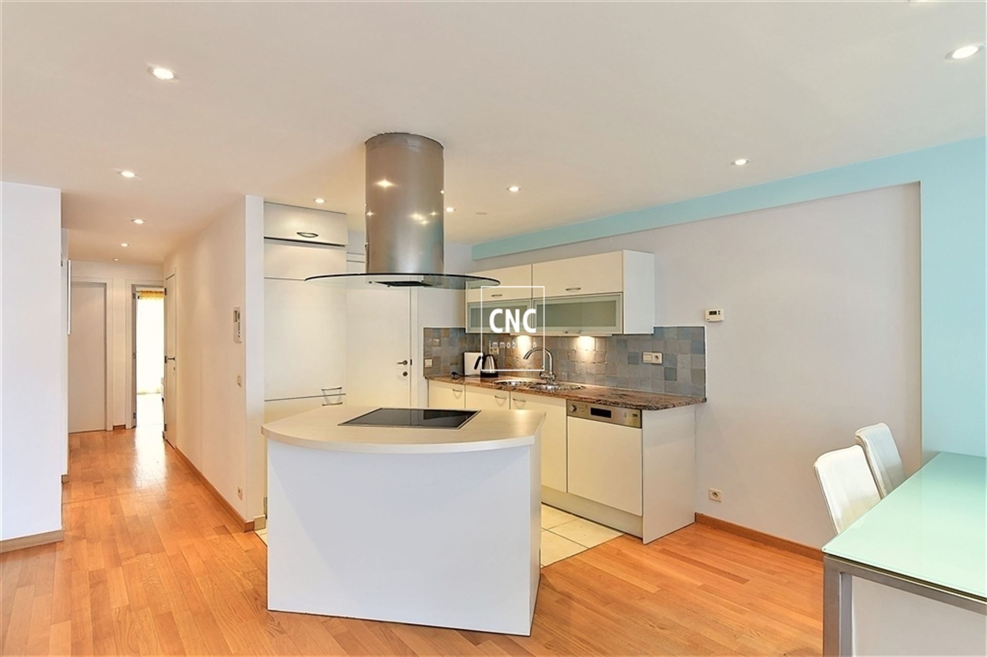 Gemeubeld en instapklaar appartement op topligging in Knokke foto 5