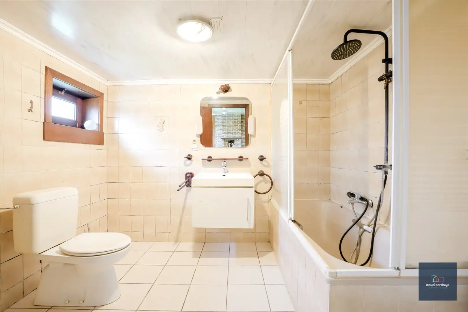 Ruime  halfopen bebouwing  met  zonnige tuin, terras en garage in Waarschoot  foto 13