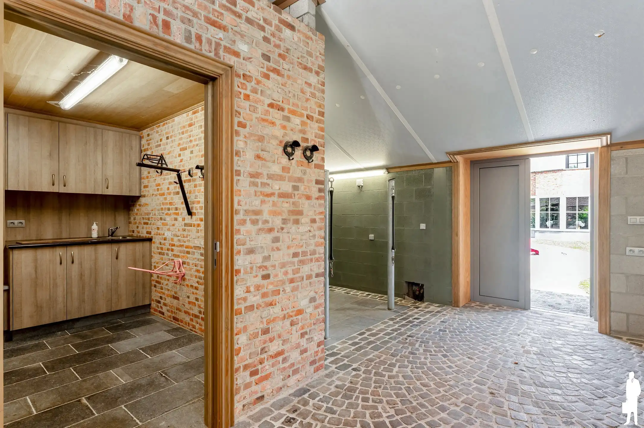 Uitzonderlijke hoeve villa met paardenfaciliteiten op 1ha foto 25