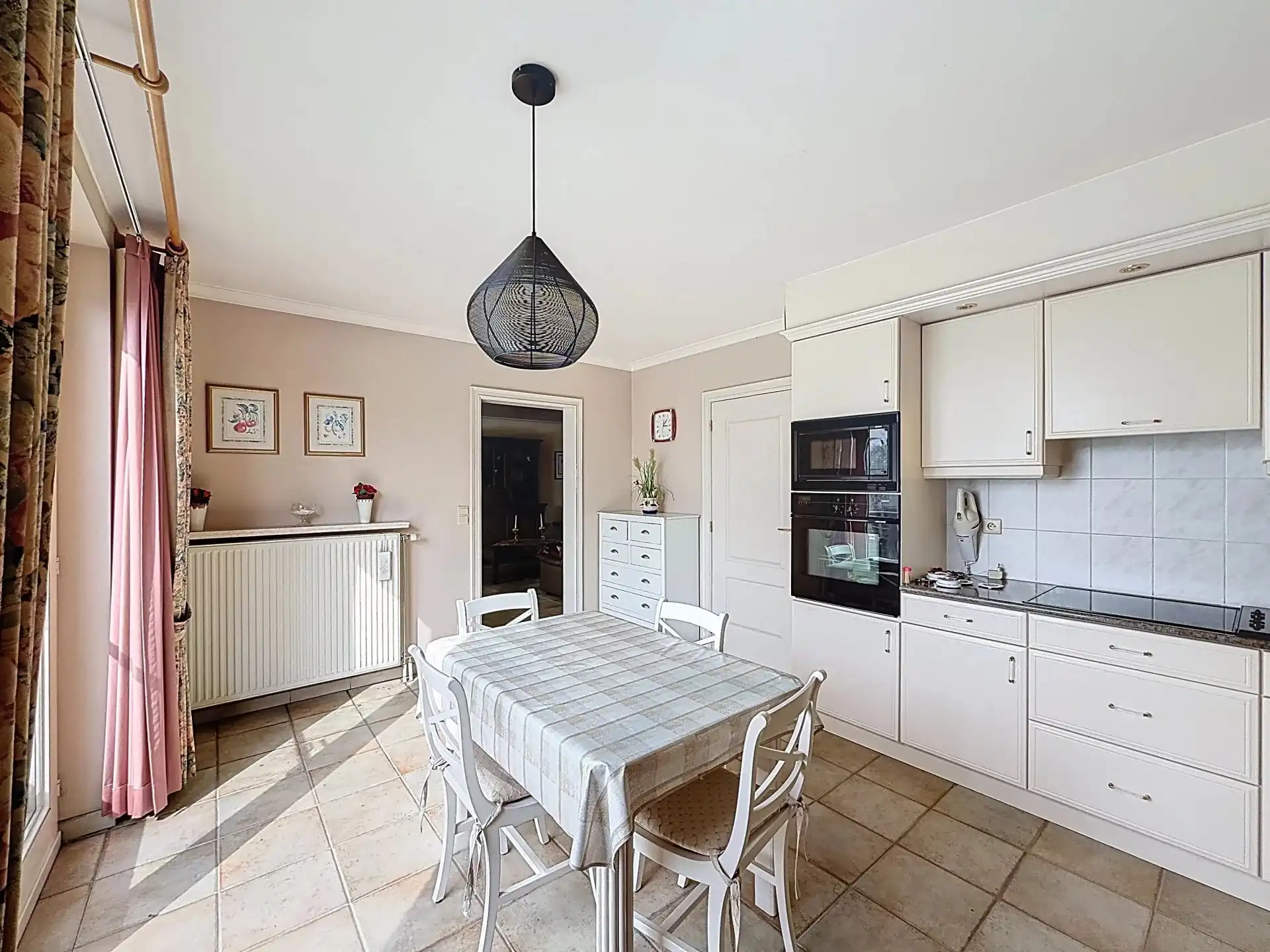 Te koop: Ruim duplex appartement met 4 slaapkamers in Lommel foto 6