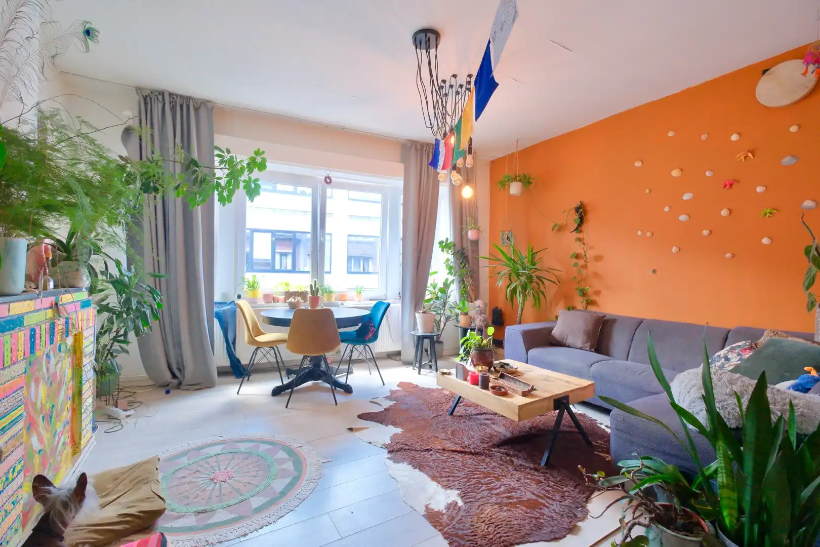 Hoofdfoto van de publicatie: Lichtrijk dakapp. centrum Antwerpen met zicht op binnentuin!