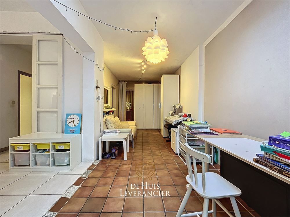 RUIME woning te koop (8 slpks, 2 badk) die ook perfect als tweewoonst kan dienen foto 49