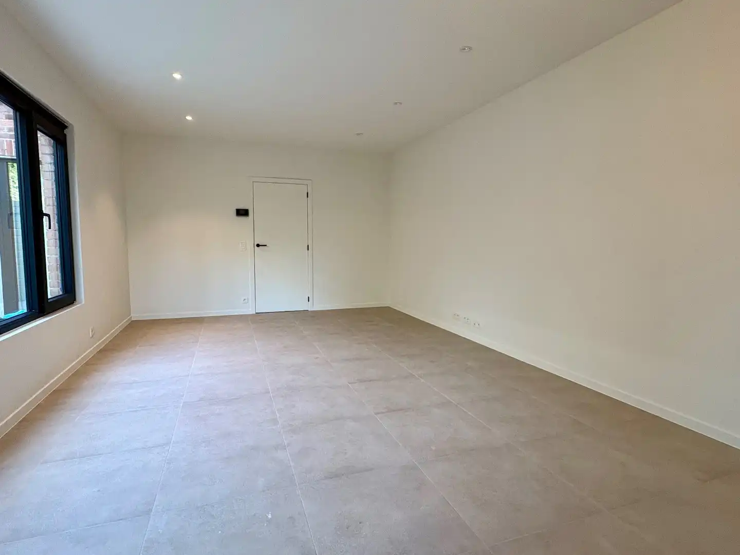 Instapklare nieuwbouwwoning met 3 slaapkamers, terras en stadstuin foto 5