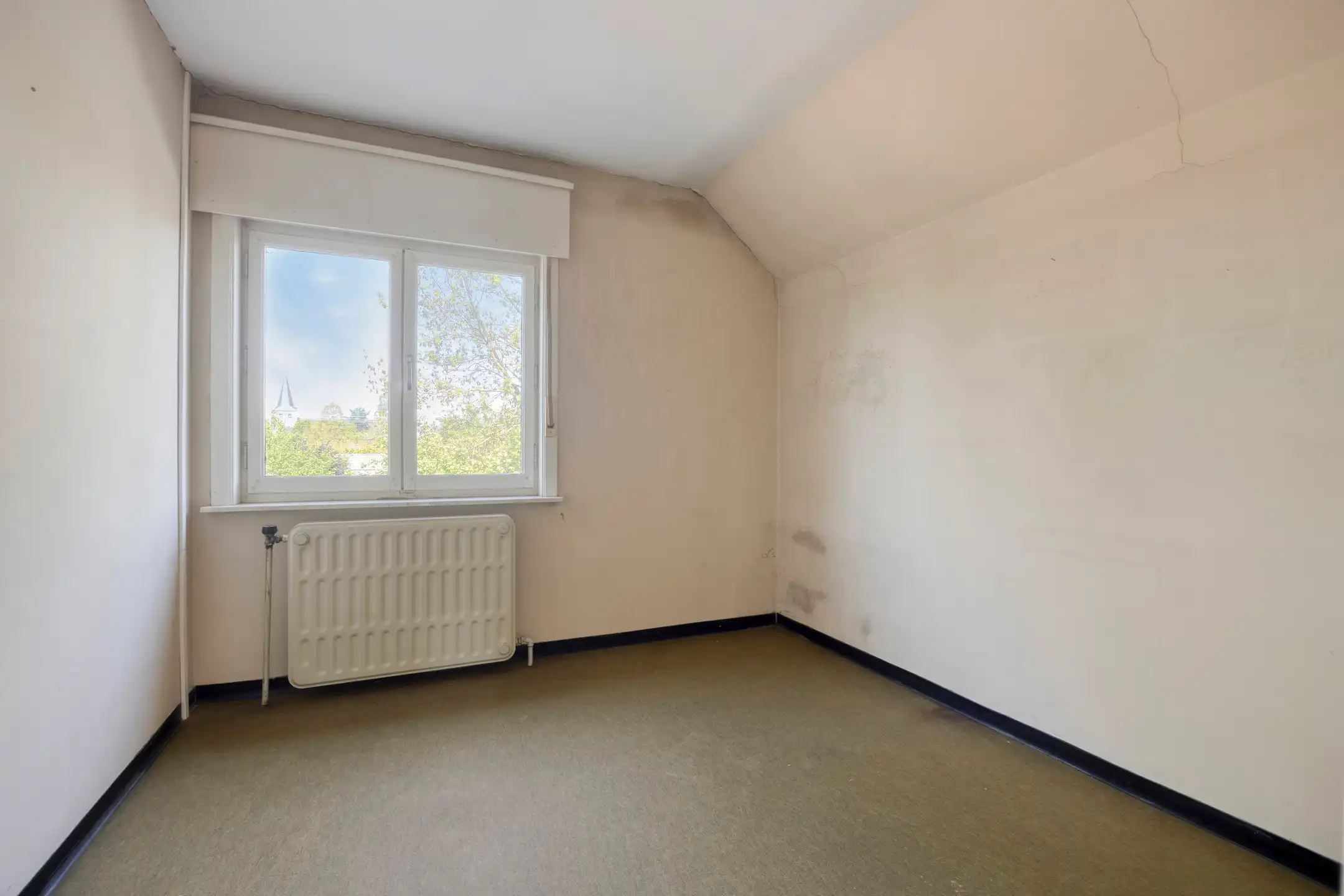 Op te frissen woning met 3 slaapkamers op een goede locatie foto 11