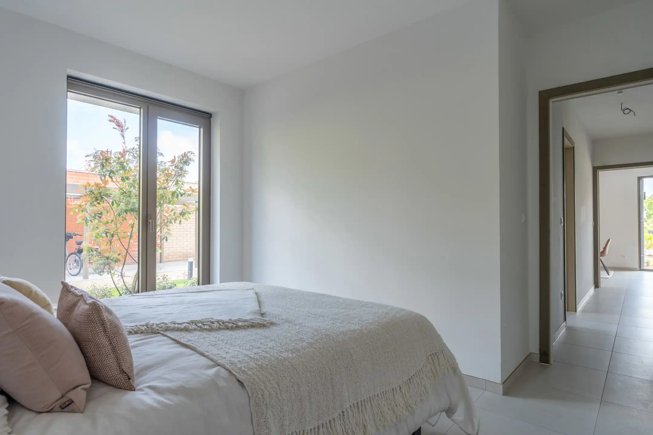 Knap energiezuinig appartement met tof terras foto 23