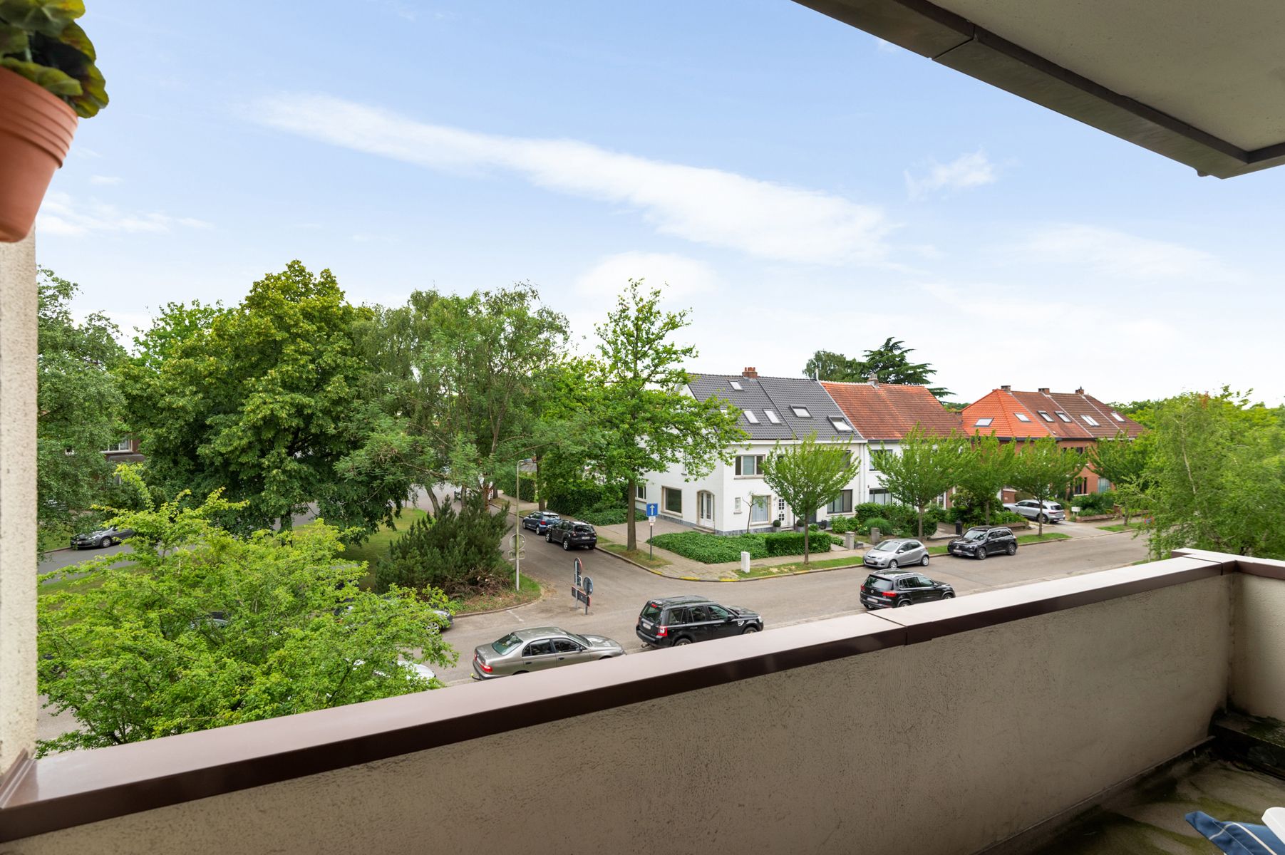 Lichtrijk en goed gelegen 2-SLPK App met zicht op groen foto 14