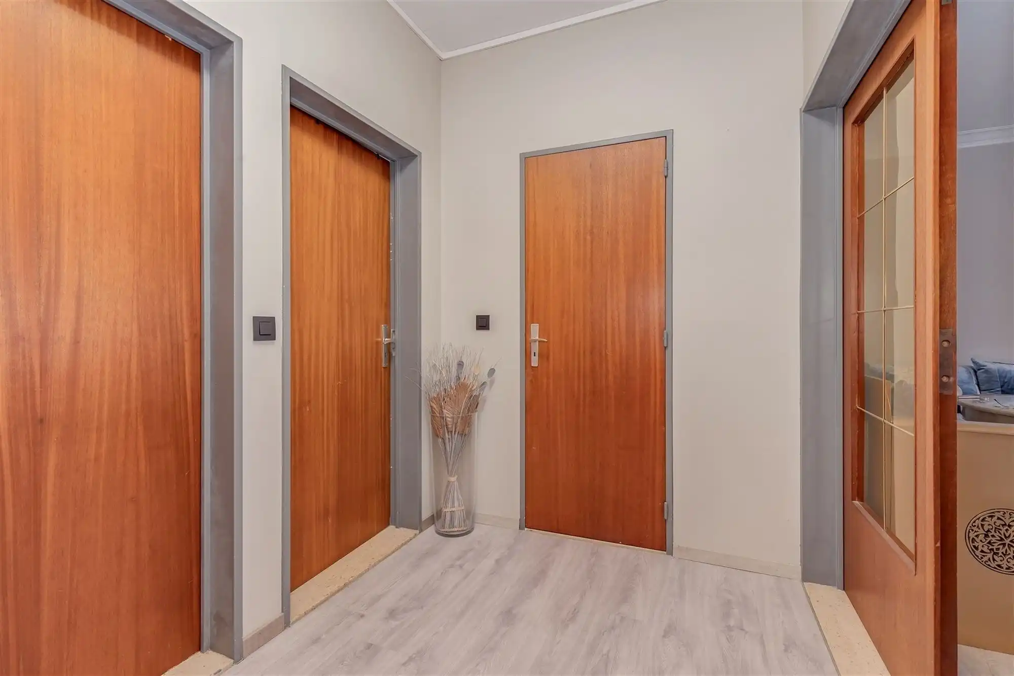 Instapklaar 2 slk appartement met terras te Mortsel foto 6