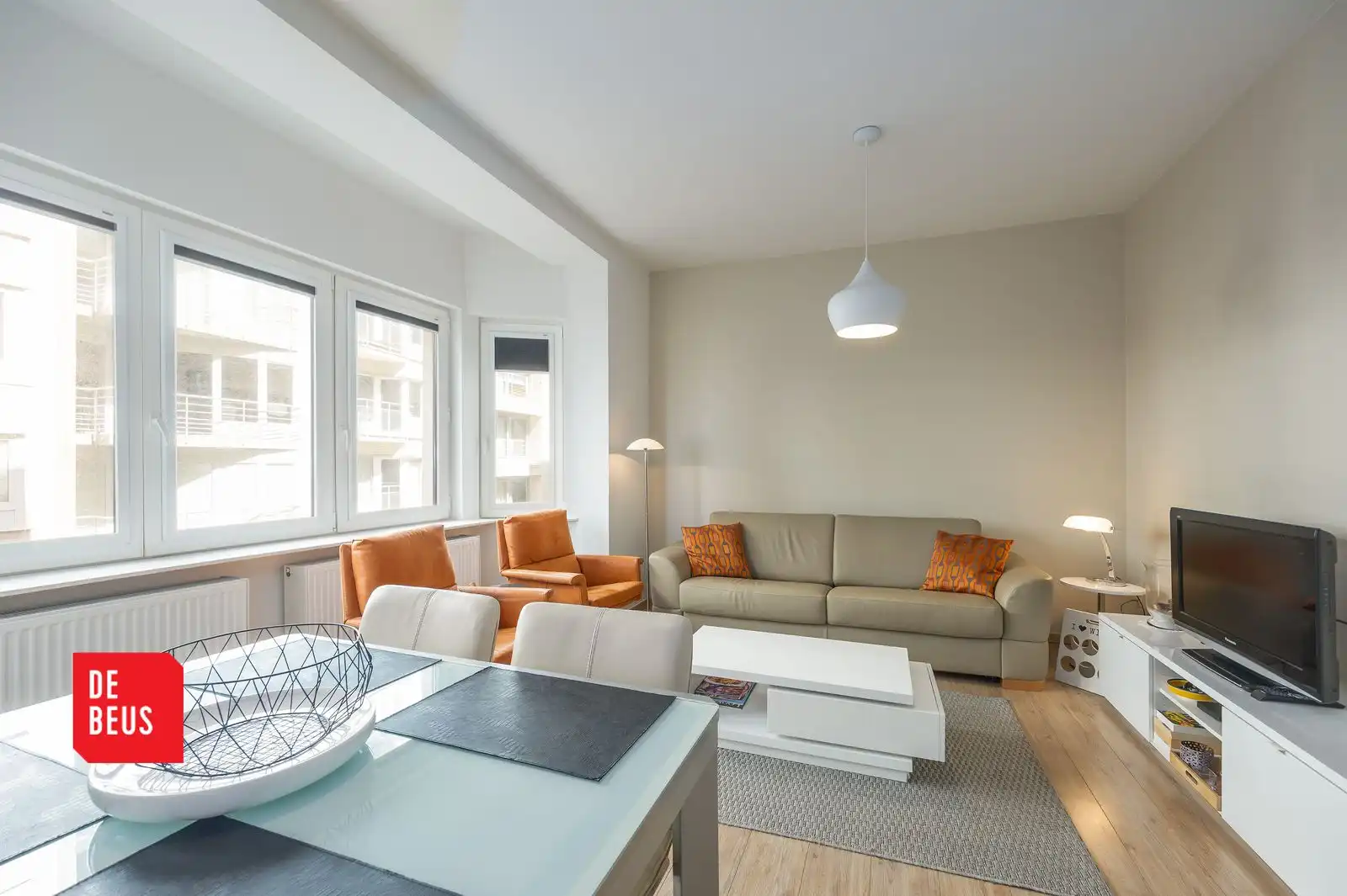 Sfeervol appartement met 1 slpk en lateraal zeezicht in hartje centrum foto {{pictureIndex}}
