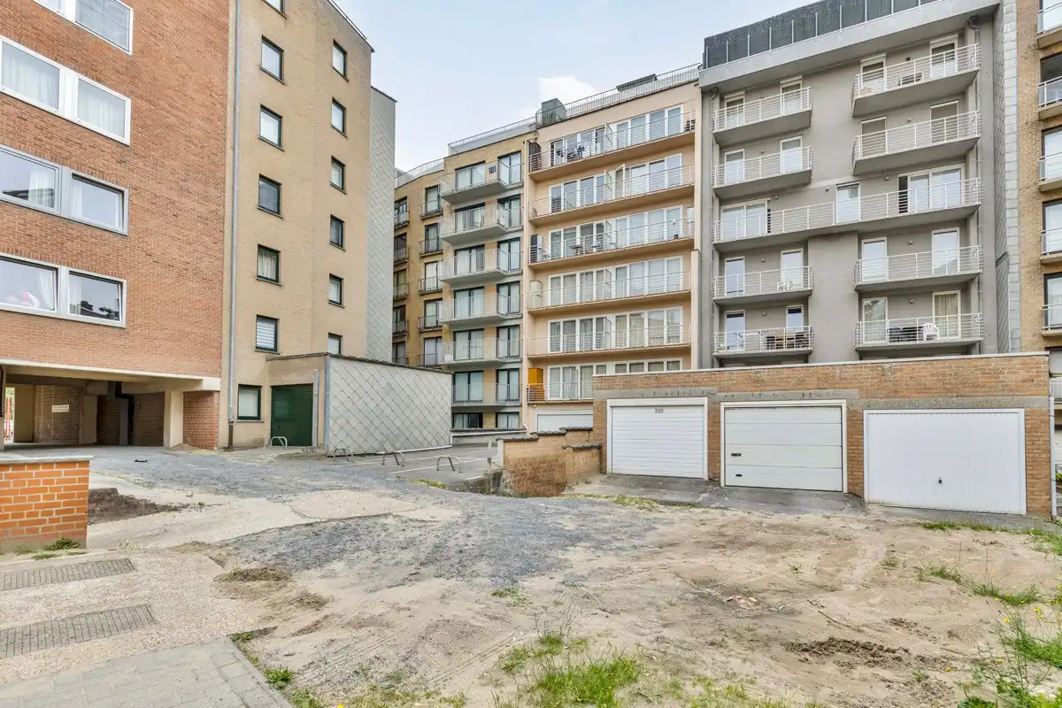 Lichtrijke studio op de zeedijk van Sint-Idesbald met aankoopmogelijkheid van garage! foto 13