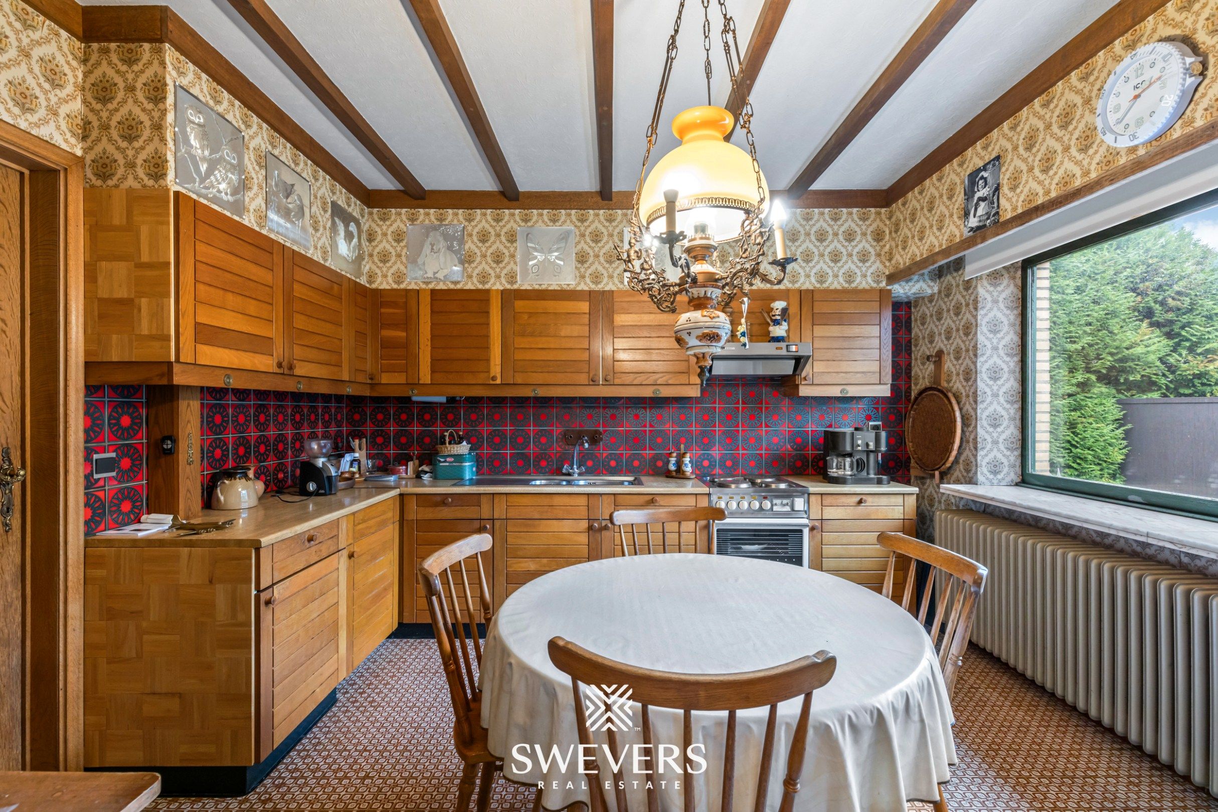 Ruime, te renoveren woning op 7a60 in centrum-Zonhoven foto 10