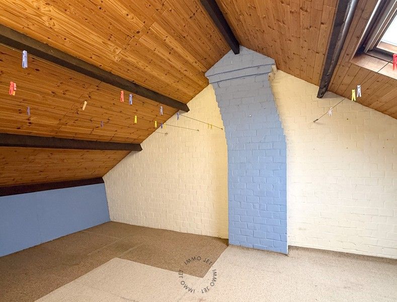 Charmante woning met 3 slaapkamers, garage en tuin op gunstige locatie in Zwijndrecht foto 18