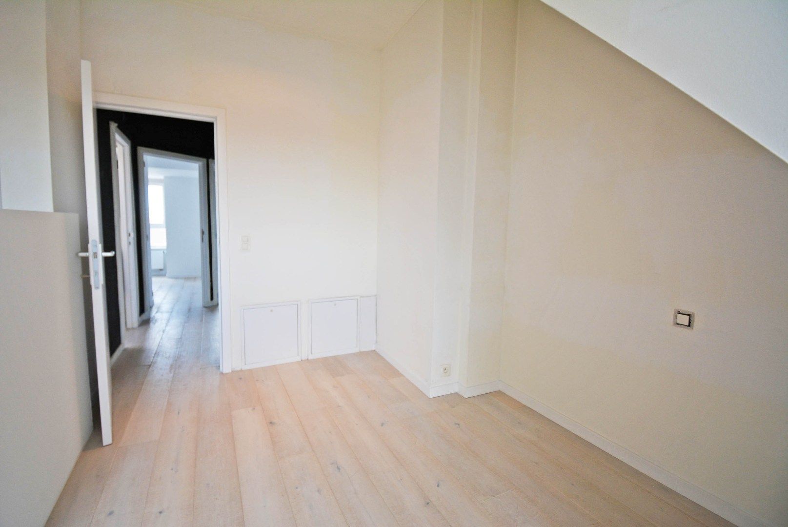 centraal gelegen duplex dak appt in recent gebouw  foto 16