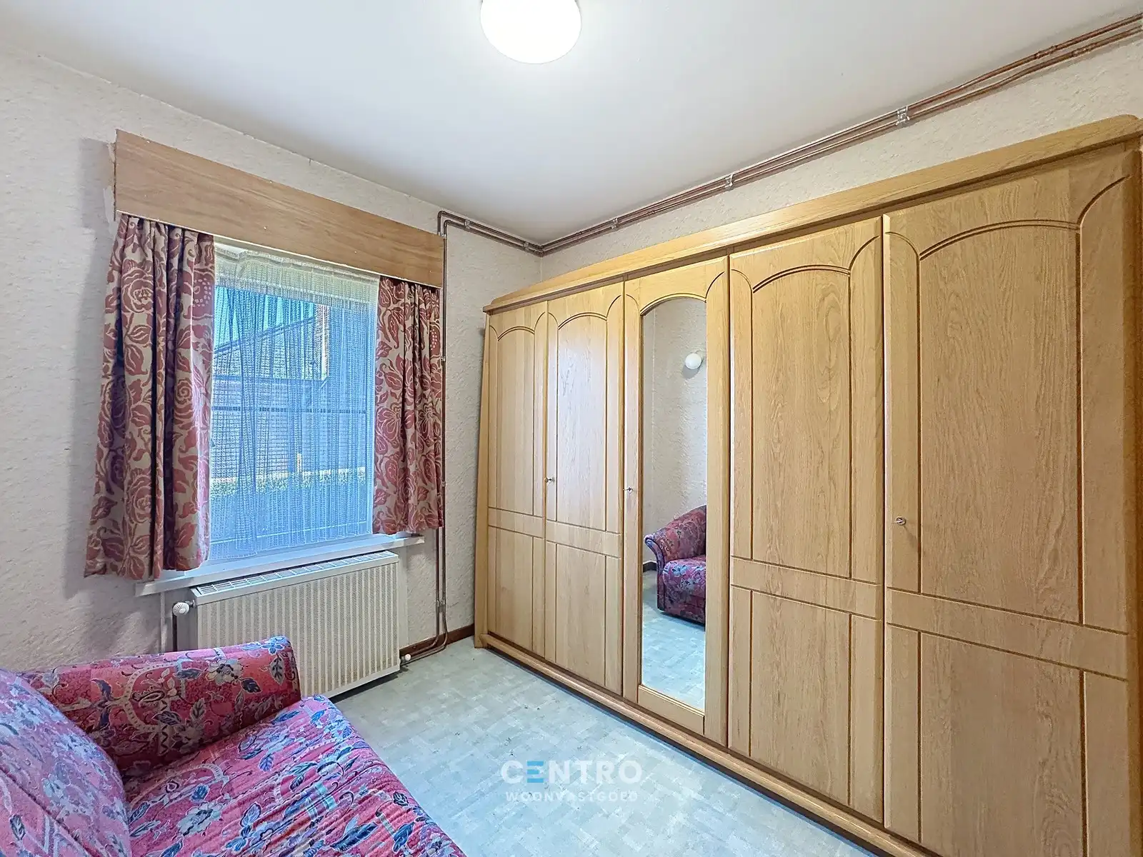 Interessant gelegen villa te Uitkerke met 3 slpks én 2 garages! foto 13