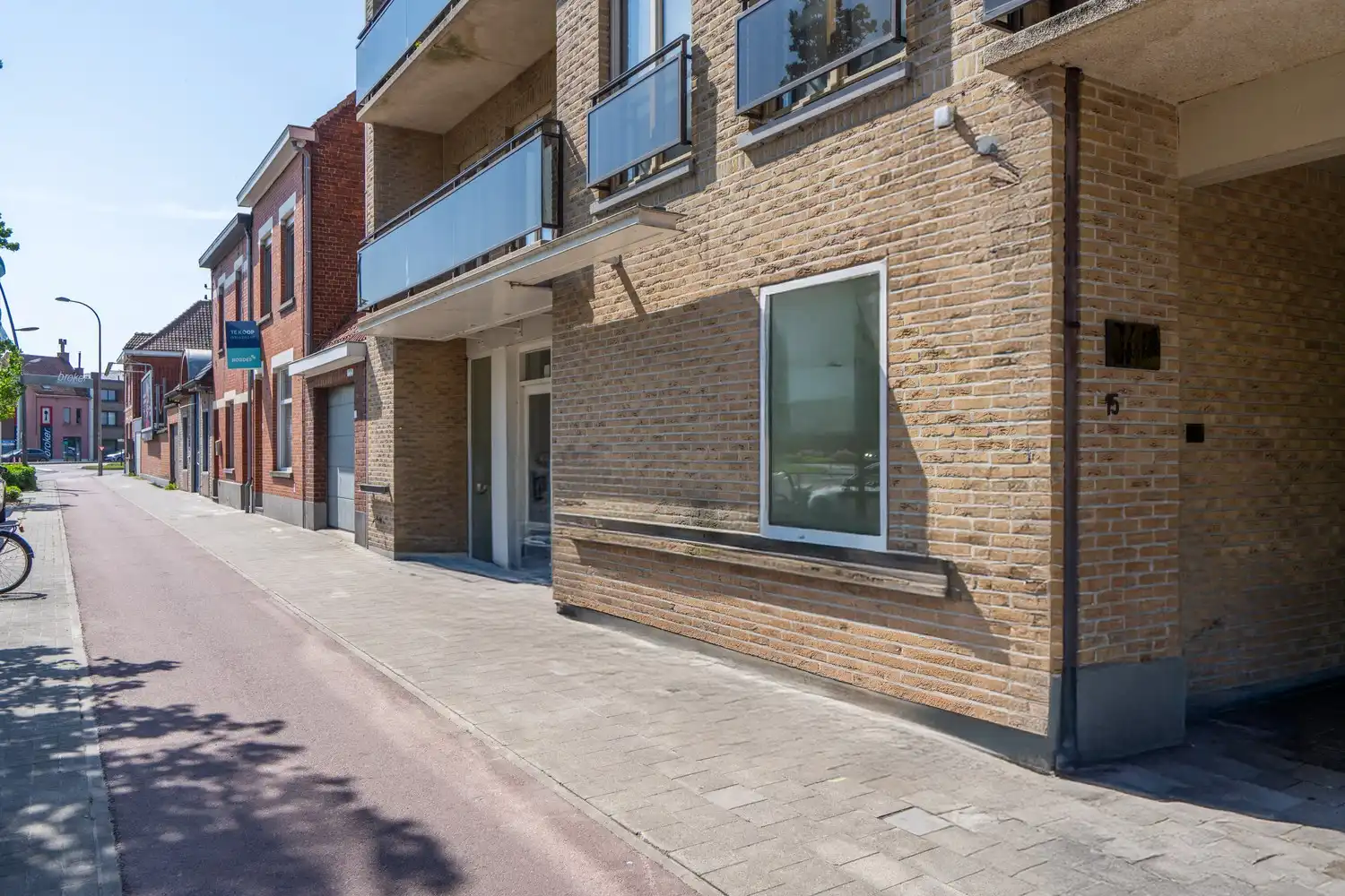 RUIME KANTOORRUIMTE 203 m² MET GARAGEBOX foto 20
