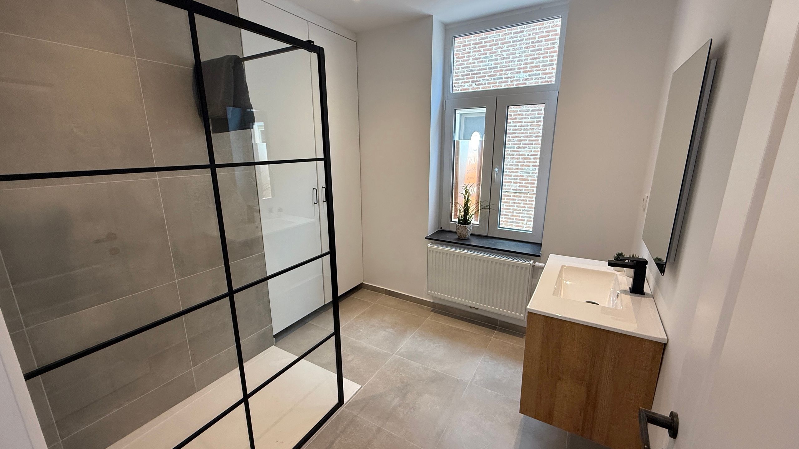 Prachtig gerenoveerde rijwoning in centrum Aarschot foto 10