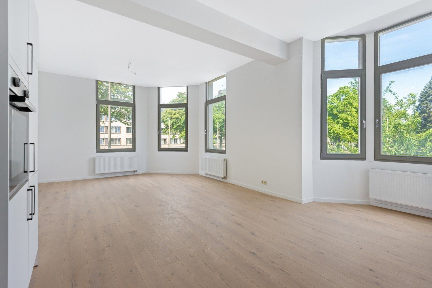 Prachtig gerenoveerd appartement met 2 slaapkamers in rustige straat te koop te Antwerpen foto 7