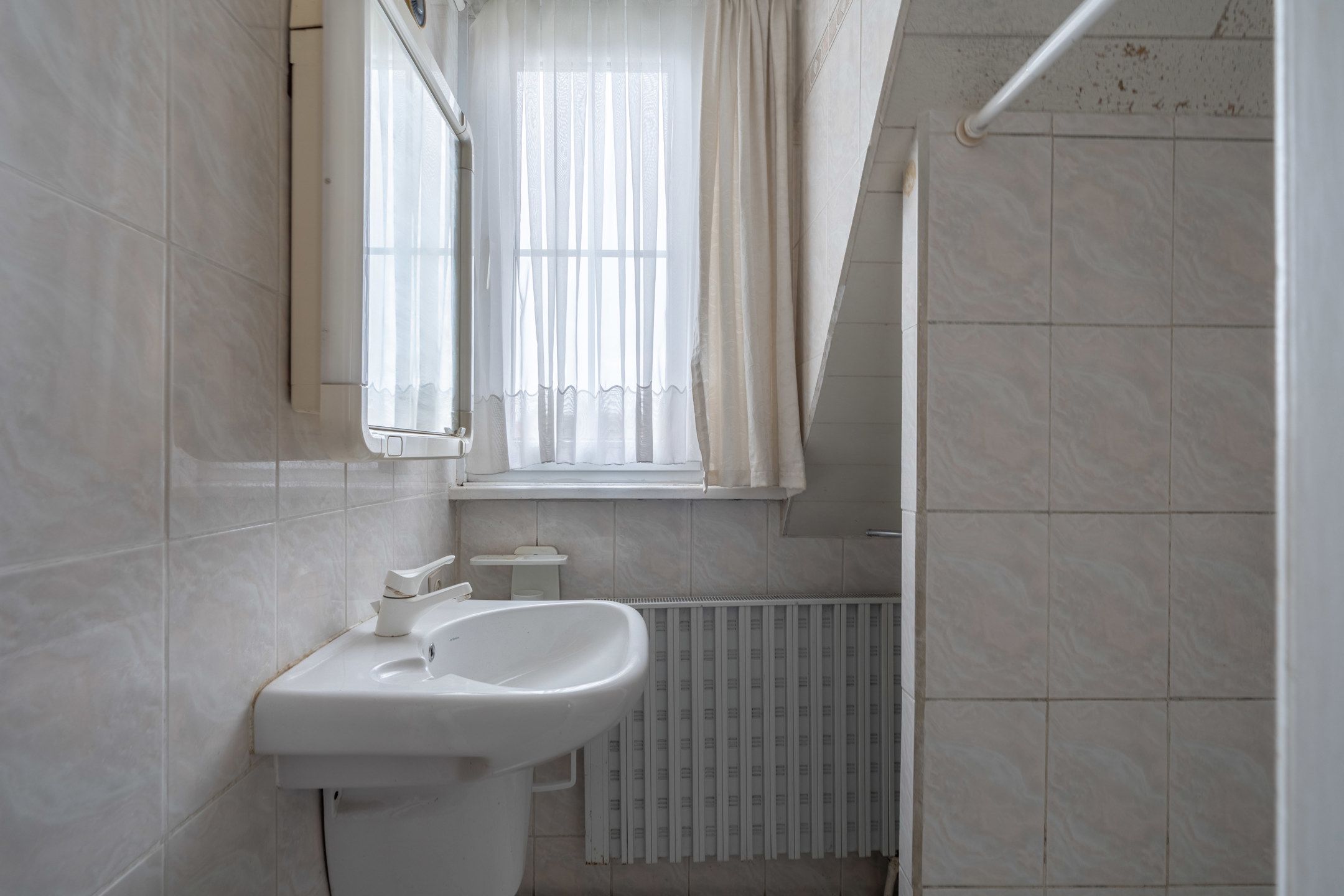 Te renoveren charmante woning met 3 slpks op 614 m² foto 24