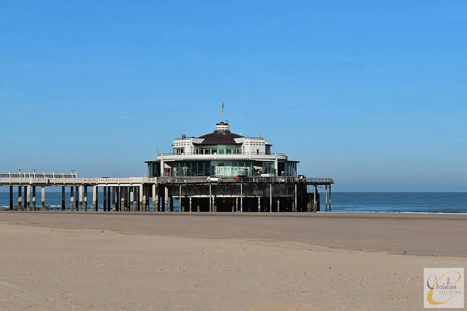 Karaktervol investeringspand op topligging in Blankenberge  foto 4