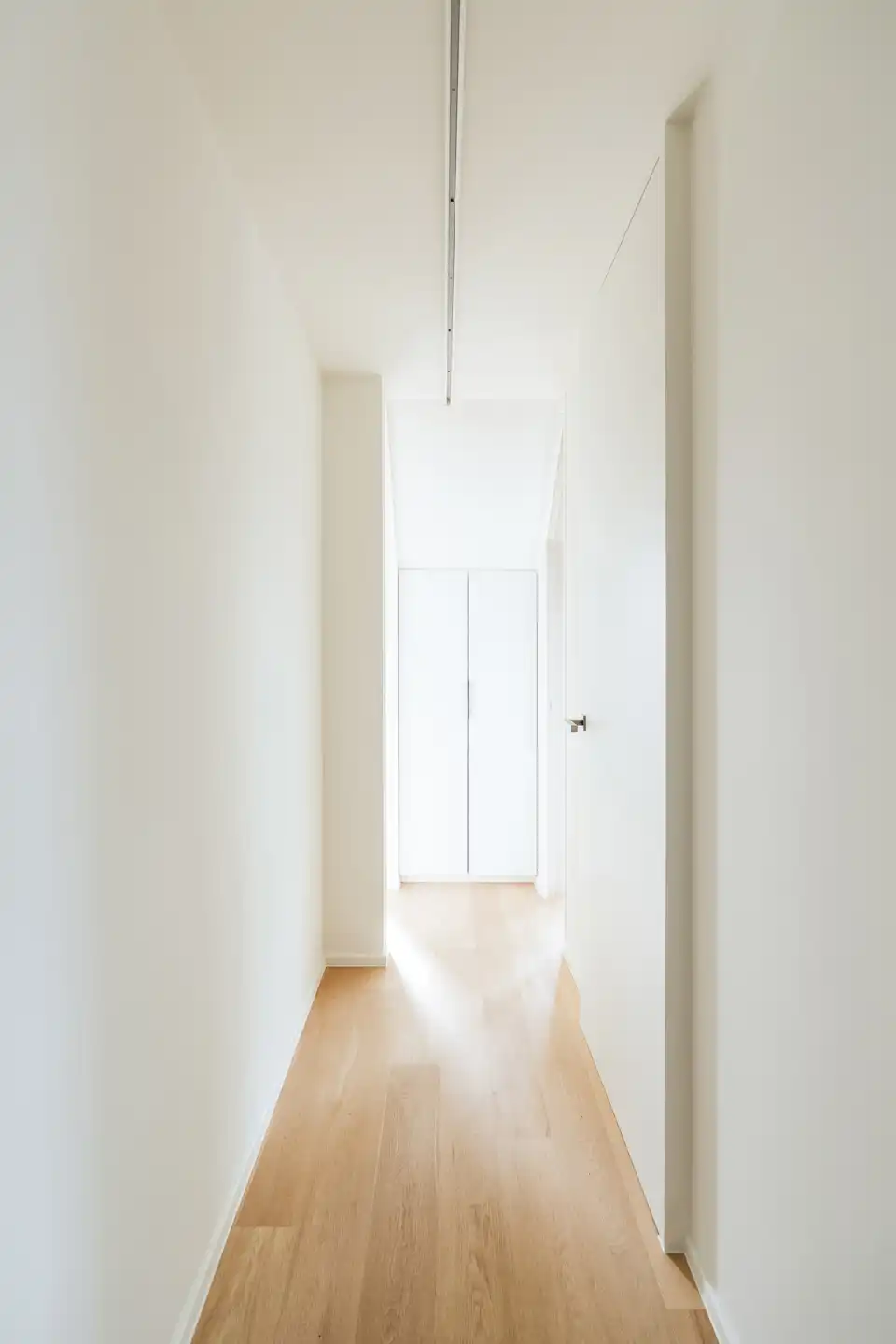 Sublieme zonnige penthouse met ruime terrassen en zijdelings zeezicht foto 30