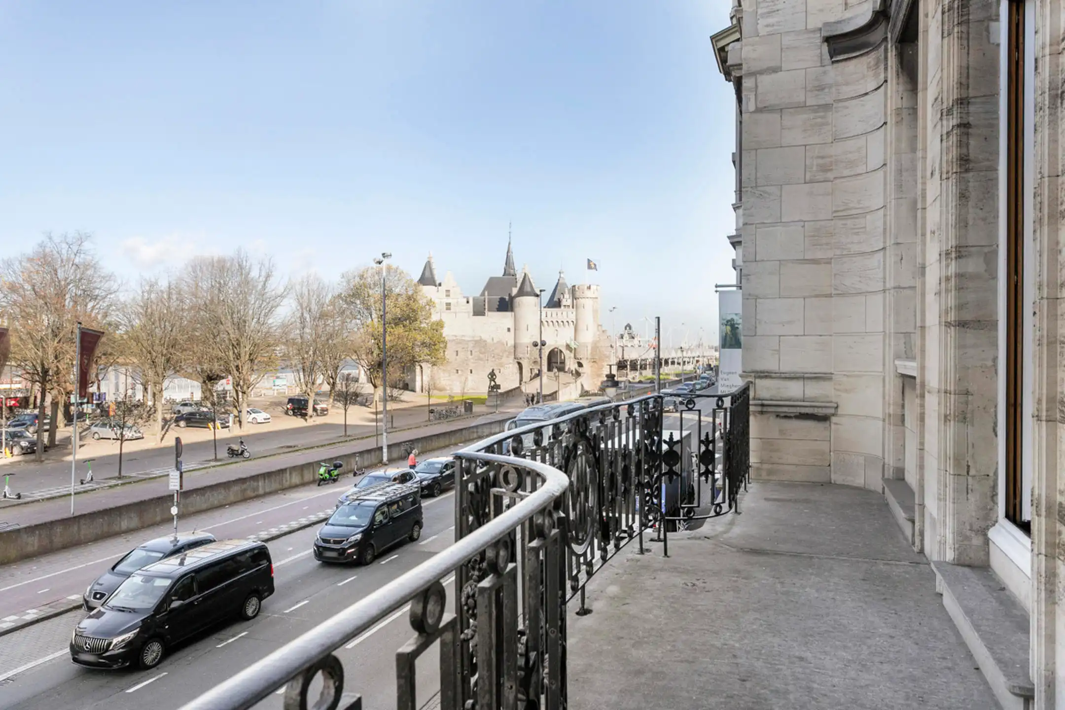 ANTWERPEN - Uitzonderlijke casco appartement foto 3
