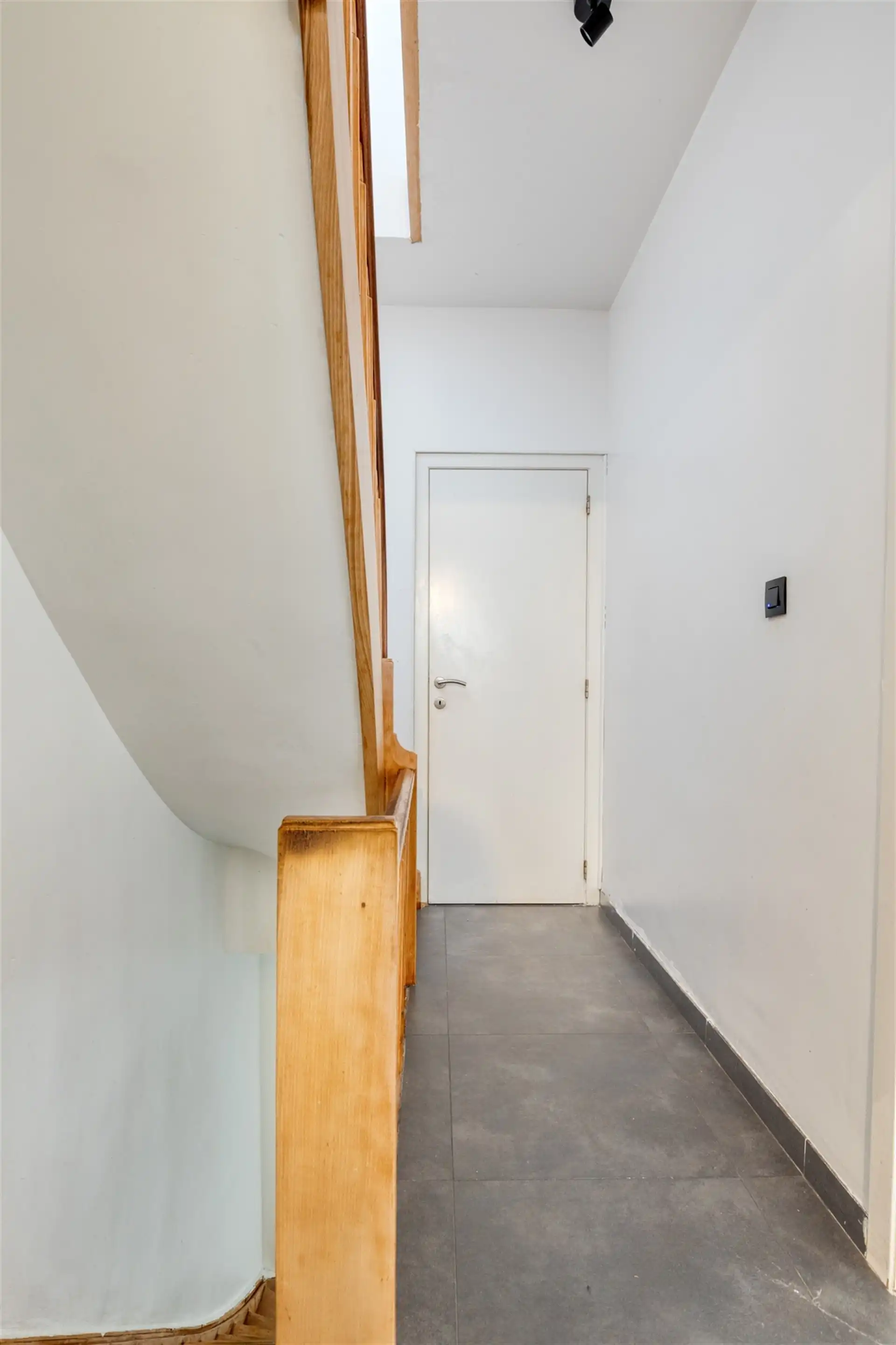 Unieke woning met 2 appartementen, tuin en terras op toplocatie foto 9