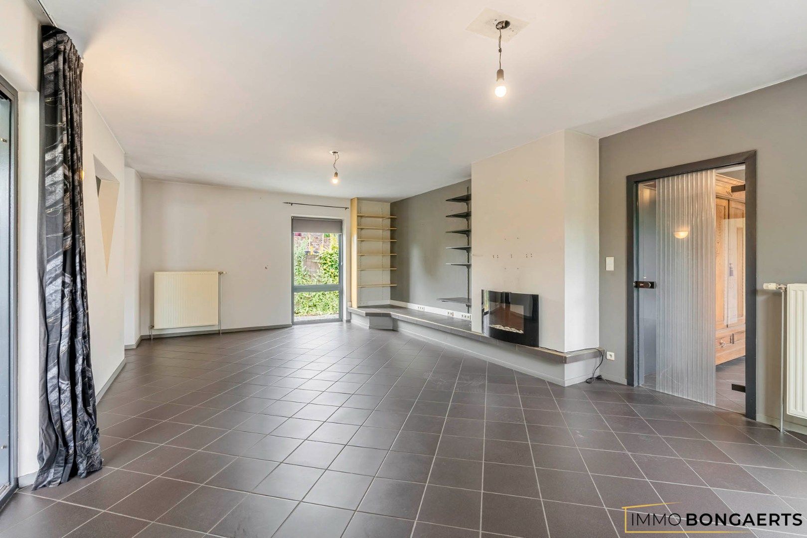 Rustig gelegen woning met 4 slaapkamers foto 8