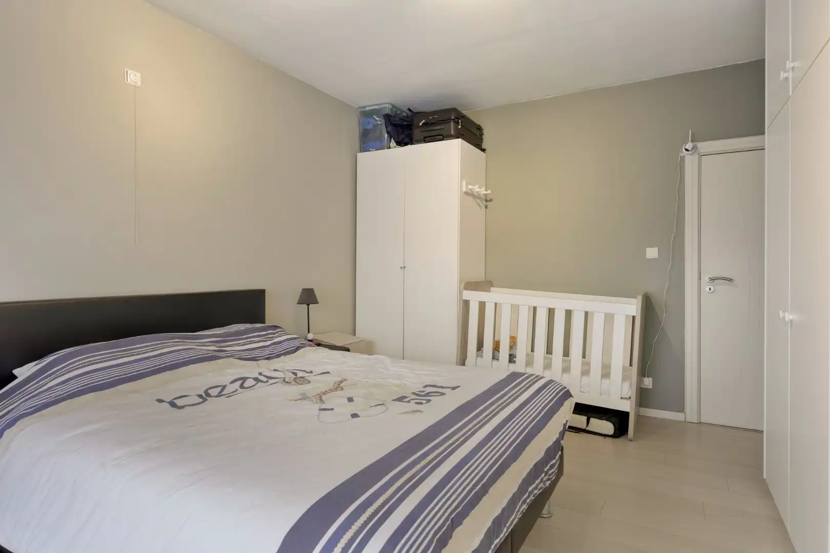 Instapklaar gelijkvloers appartement met 2 slpks en garage, rustig gelegen te OLV Olen ! foto 10