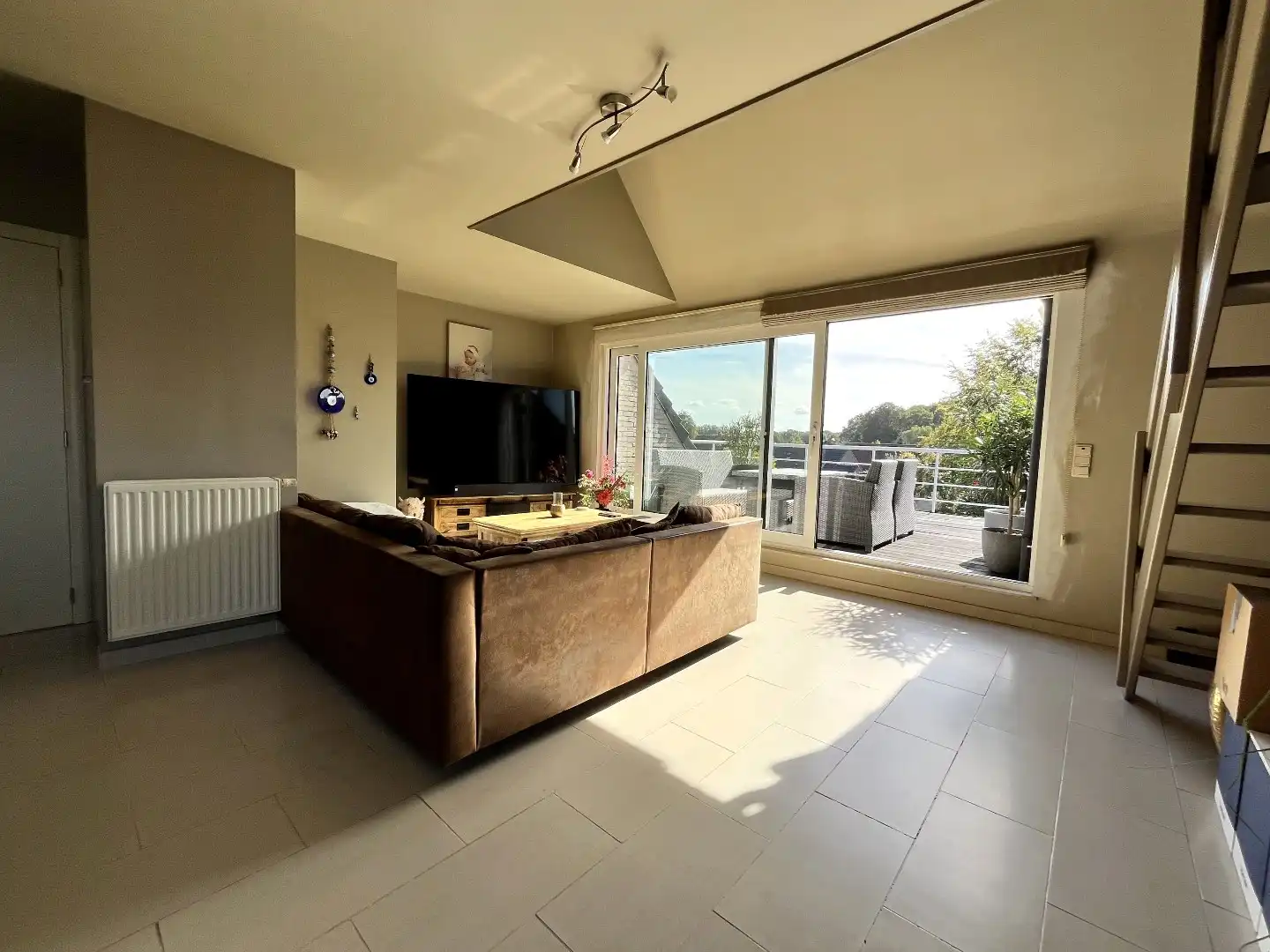 Hedendaags duplexappartement met riant terras foto 6