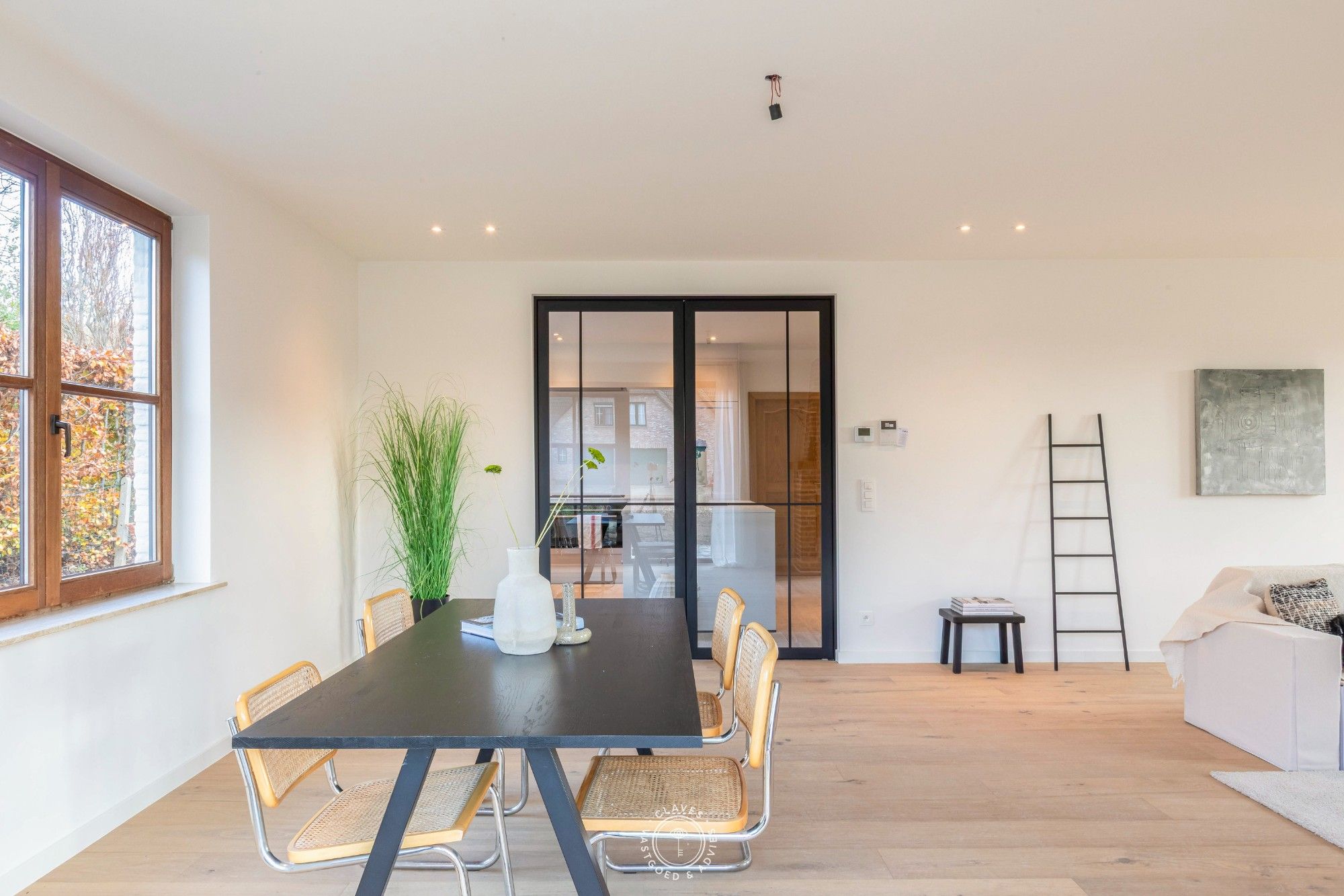 Prachtig gerenoveerde villa met westelijk georiënteerde tuin foto 15