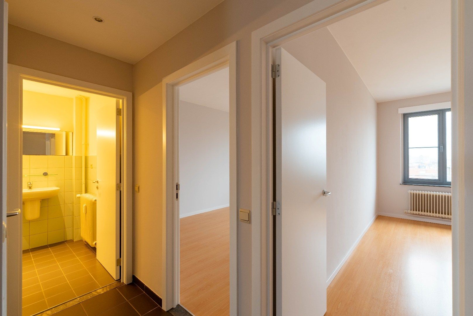 Riant appartement met 2 ruime slaapkamers foto 9