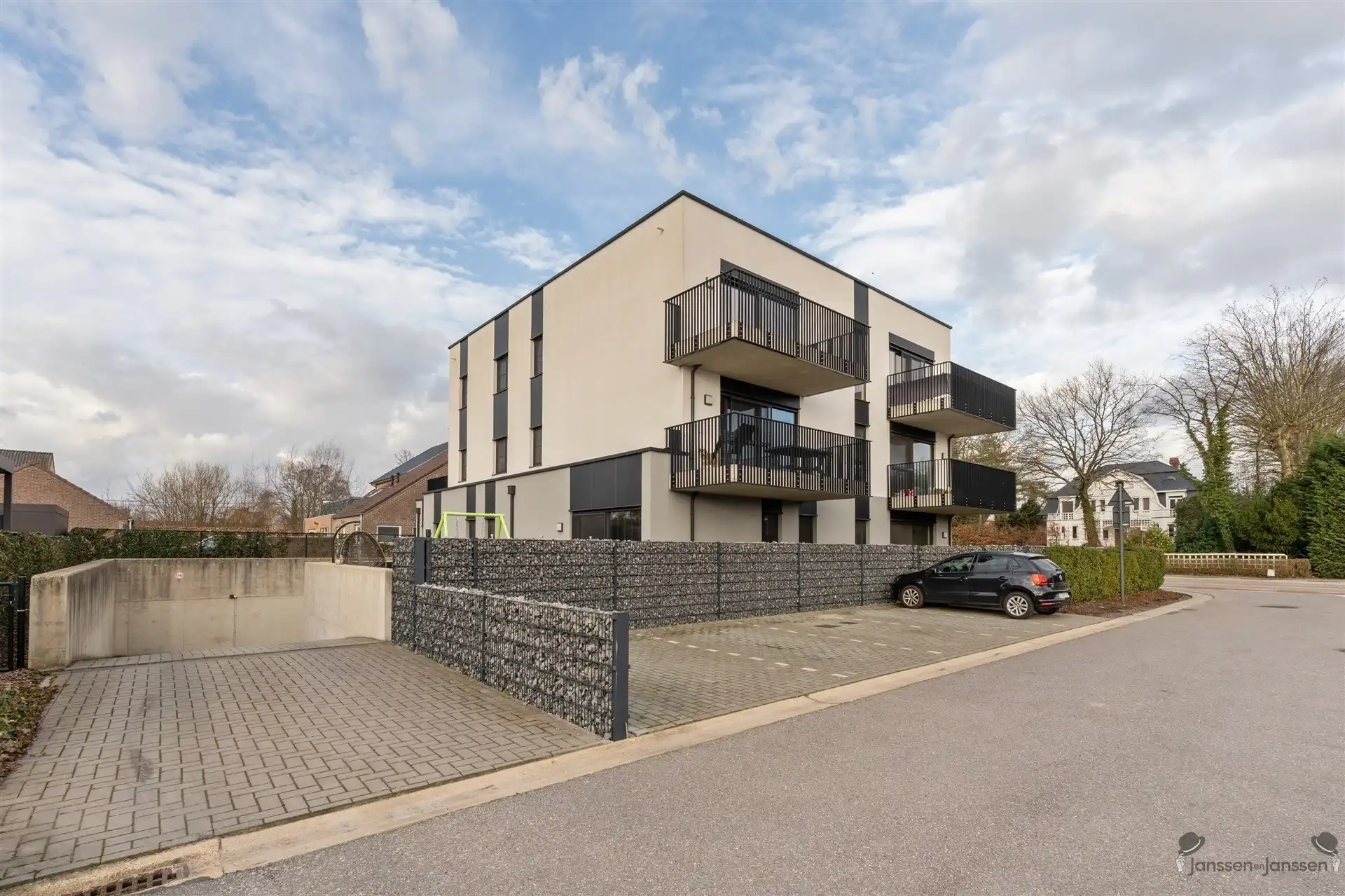 BEN appartement met terras, zonnepanelen, berging & garage foto 19