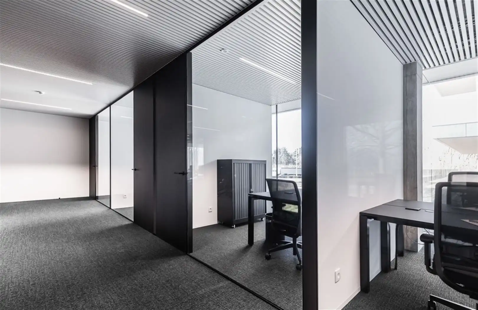 Kantoorruimtes van 12 tot 35m² te huur foto 4