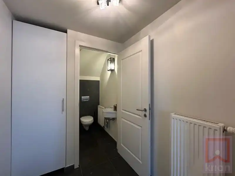 Bemeubeld luxe dakappartement centrum Geel. foto 14