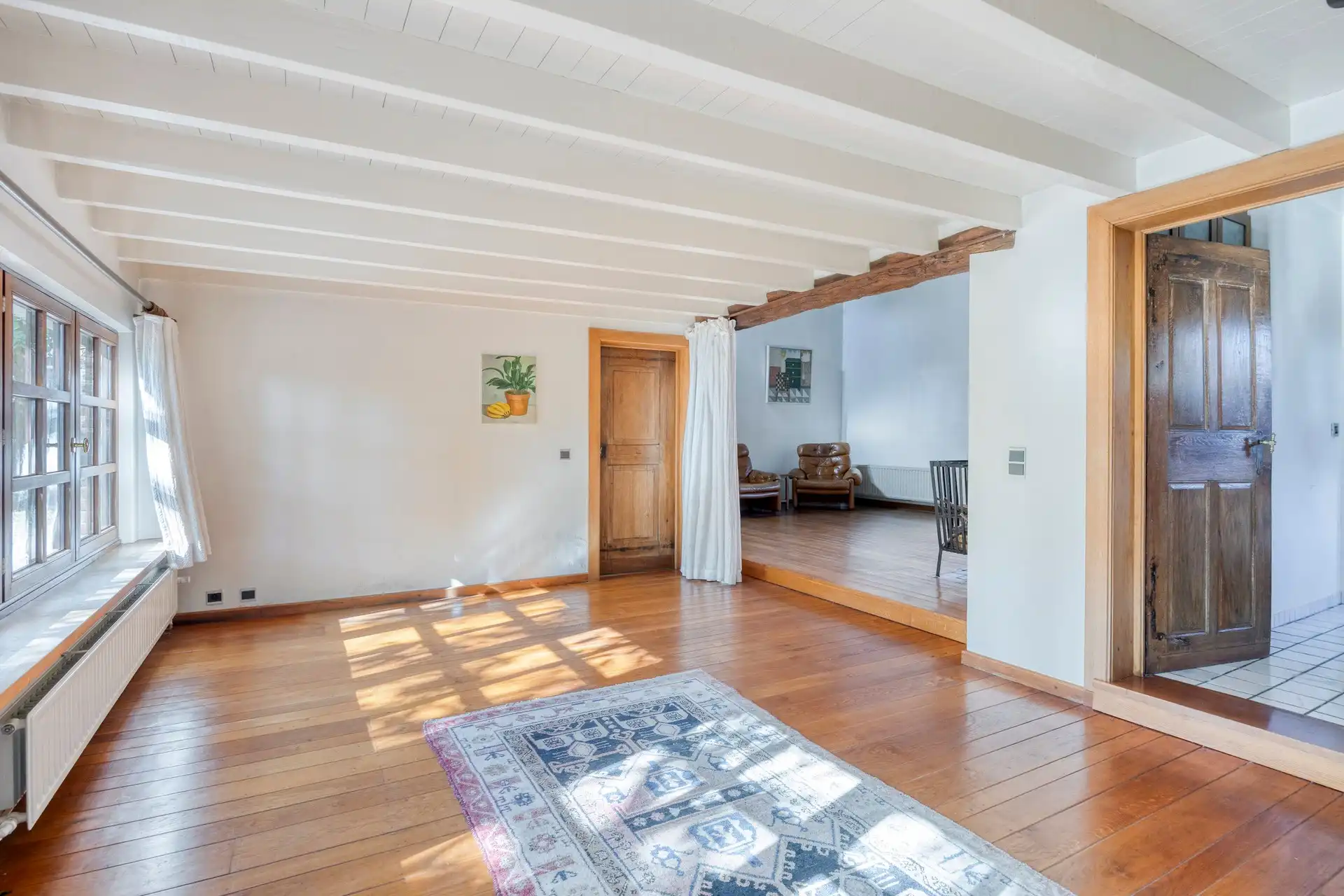 Charmante, te renoveren woning met karakter, binnenkoer en tal van mogelijkheden in Godsheide foto 5