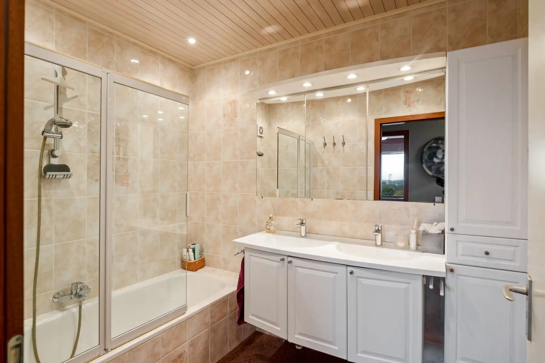 Prachtig appartement met panoramisch zicht foto 14