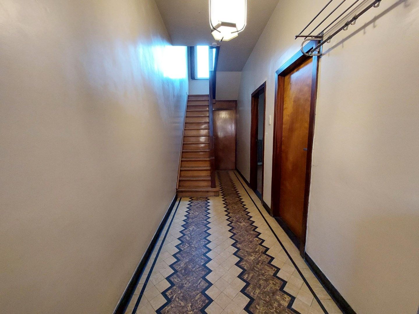 Ruime woning in art deco stijl foto 5